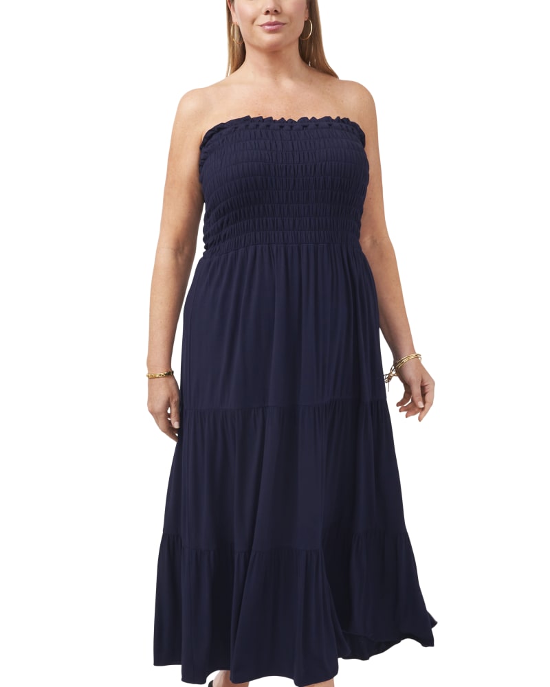 Front of a model wearing a size 1X Sophia Strapless Maxi Dress in TWILIGHT NAVY by 1.State. | dia_product_style_image_id:294071